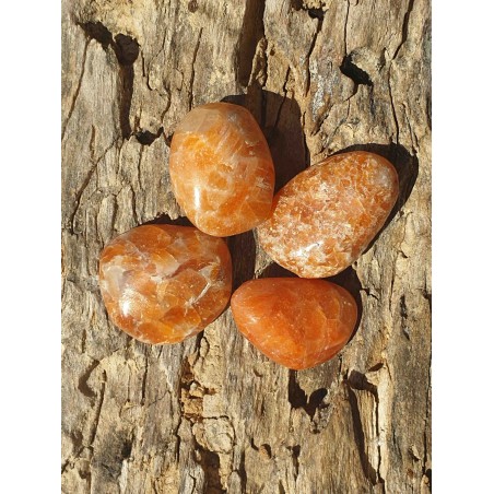 Calcite orange (pierre roulée)